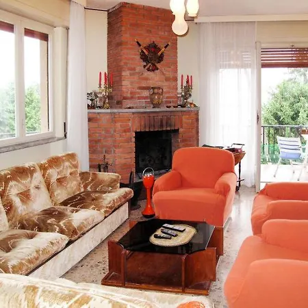 Sleeps 10 Pool *